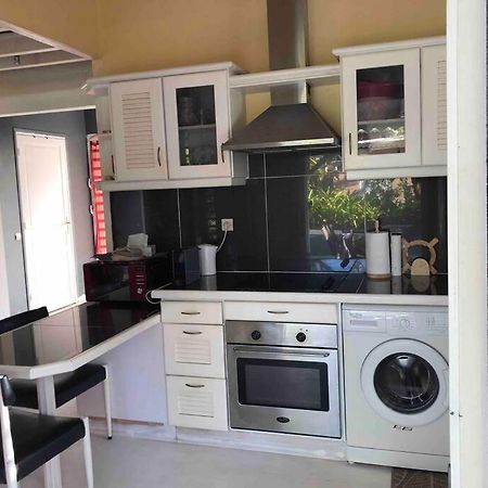 Nogent Sainte-Rose: Villa Avec Piscine Privee Bagian luar foto